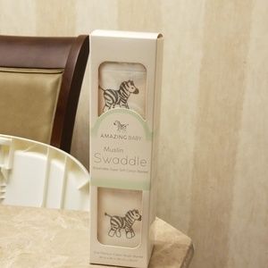 Amazing Baby Muslin Swaddle